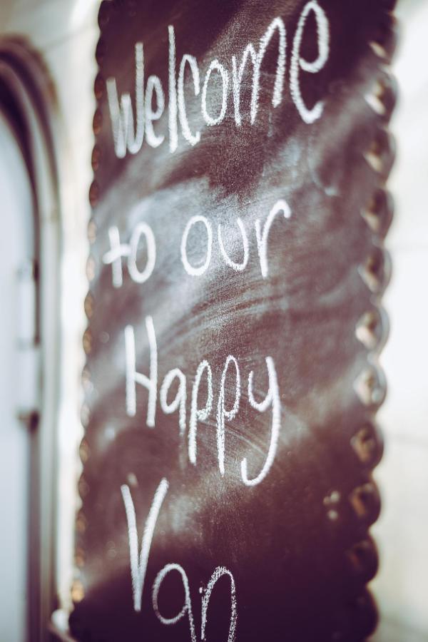 Happy Van Scarborough Dış mekan fotoğraf